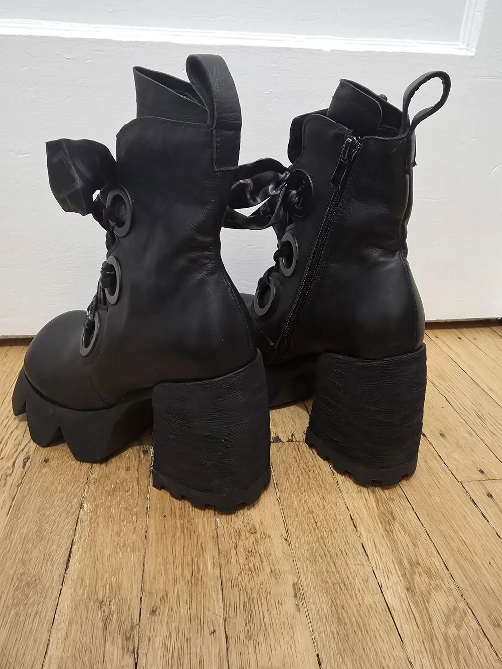 Black Women's Platform Lace-Up Ankle Boots